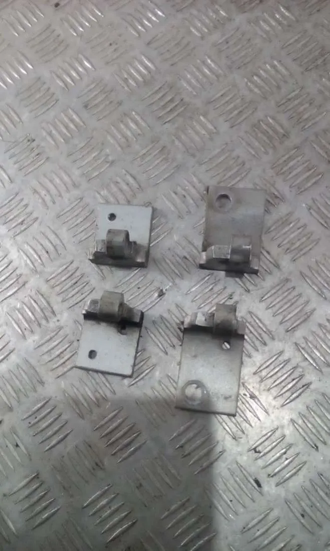 Петля двери Audi A4, 1996 г.