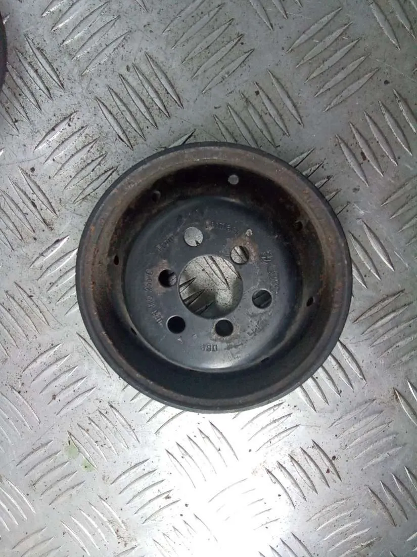 Шкив насоса гидроусилителя Audi A4, 1996 г.