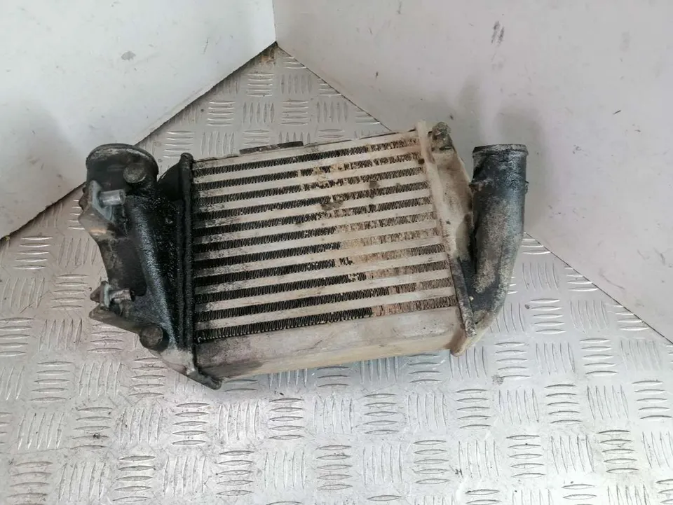 Интеркулер Audi A4, 2002 г.