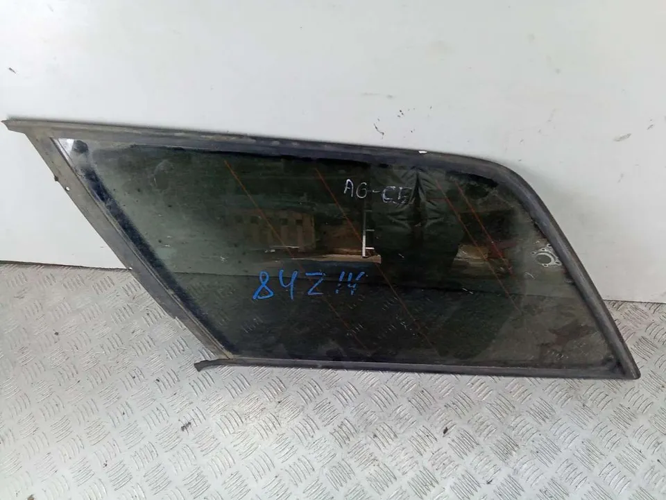 Стекло кузовное боковое левое Audi A6, 2001 г.