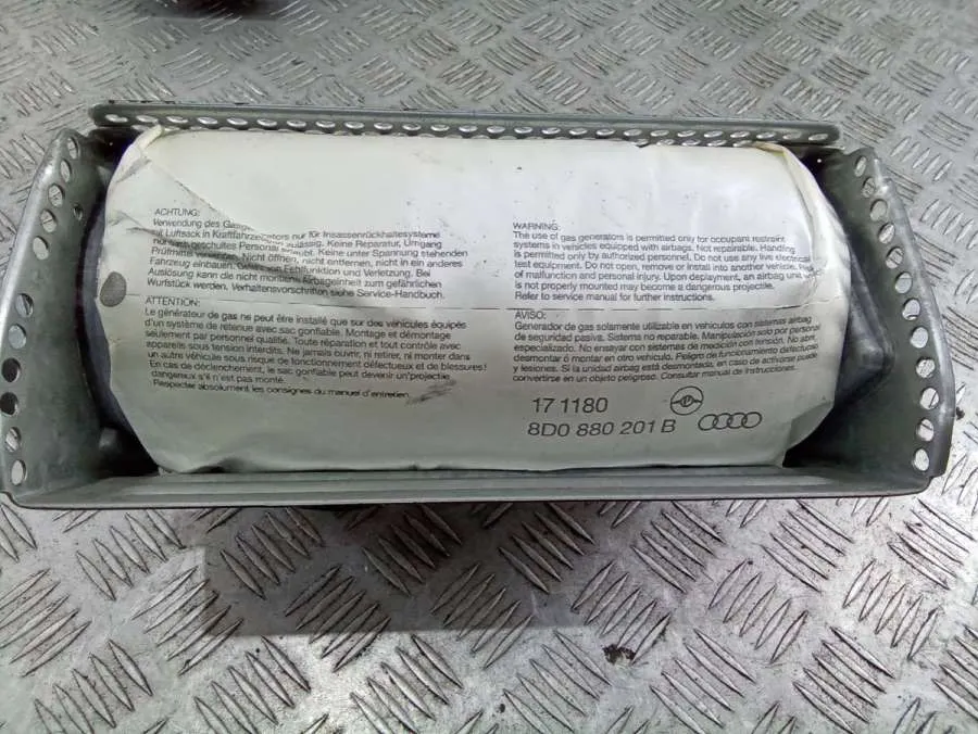 Подушка безопасности пассажира Audi A4, 1996 г.