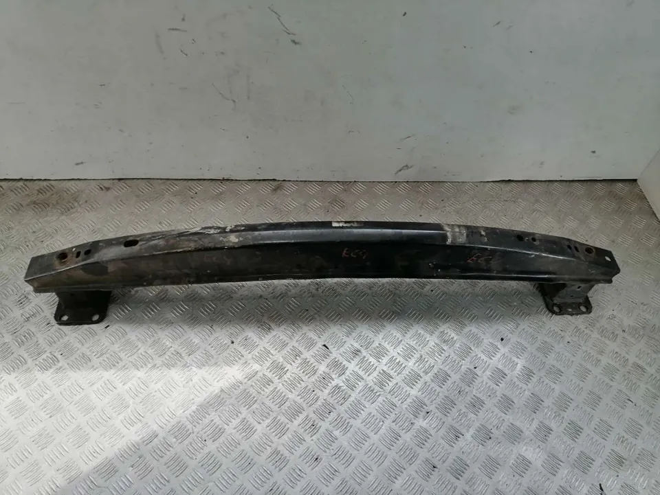 Усилитель бампера заднего Volkswagen Touareg, 2005 г.