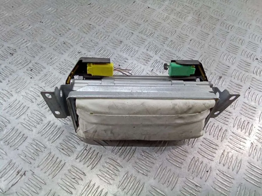 Подушка безопасности пассажира Volkswagen Touareg, 2003 г.