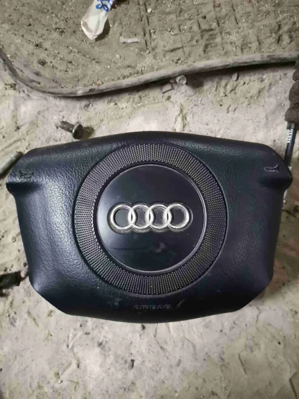 Подушка безопасности Audi A4, 1999 г.