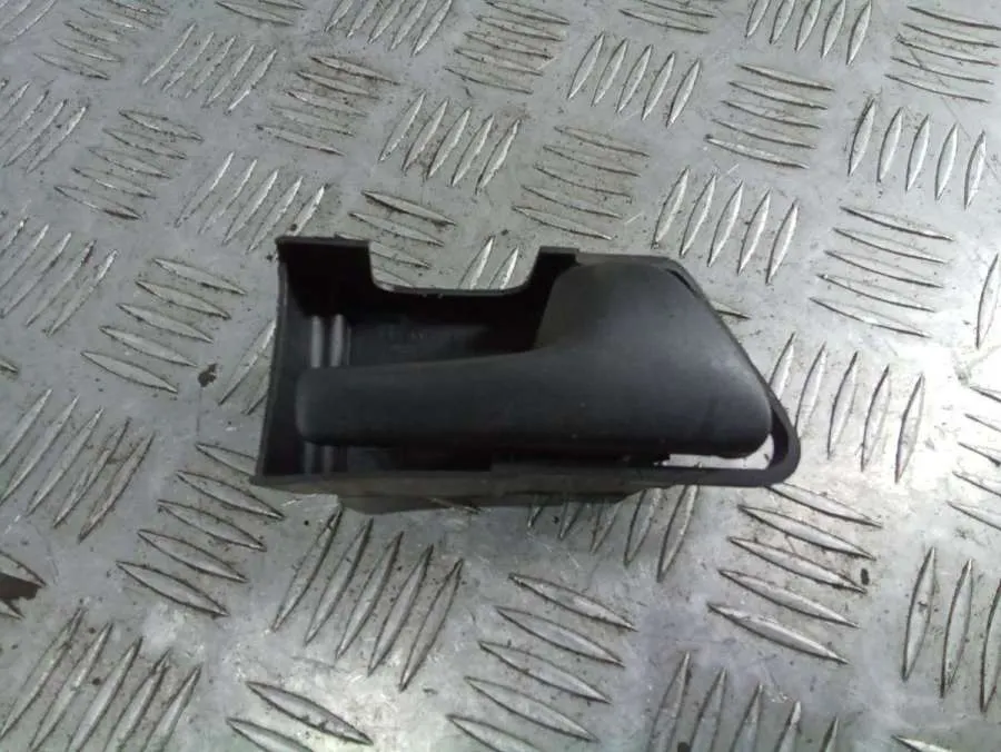 Ручка внутренняя передняя правая Volkswagen Golf, 1996 г.