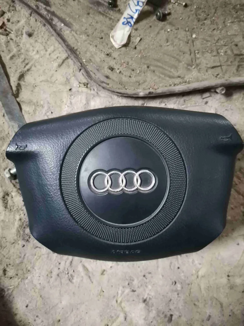 Подушка безопасности Audi A4, 1999 г.