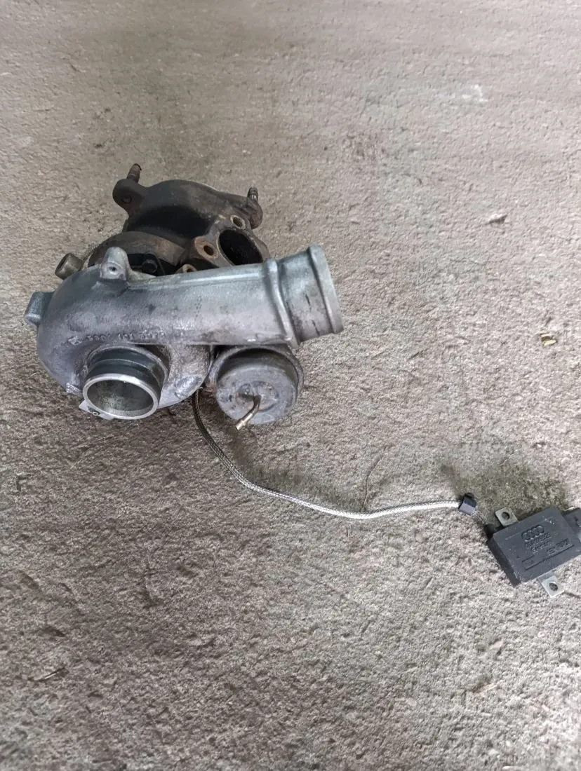 Турбина Audi A4, 2001 г.