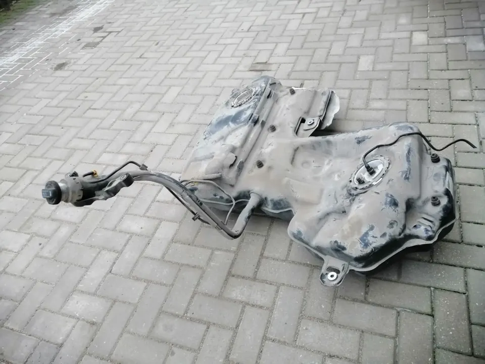 Бак топливный Audi A6, 2012 г.