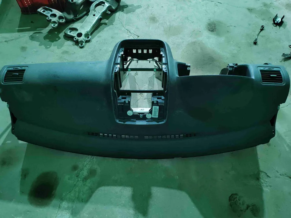 Панель передняя салона (торпедо) Volkswagen Golf, 2007 г.