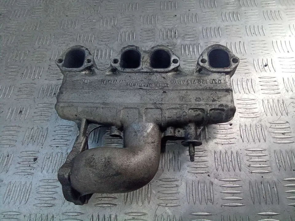 Коллектор впускной Audi A4, 2000 г.