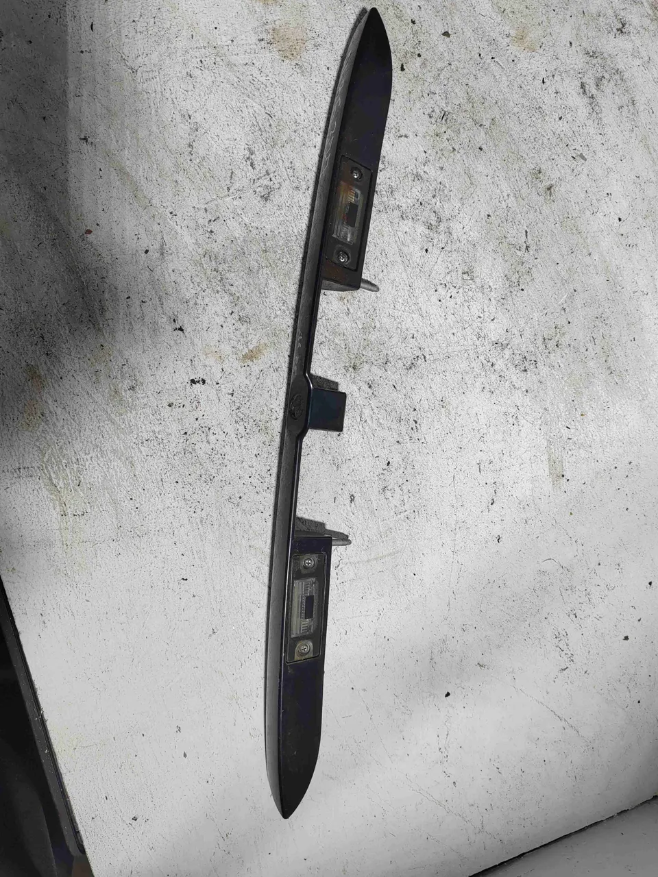 Накладка подсветки номера Audi A4, 1999 г.