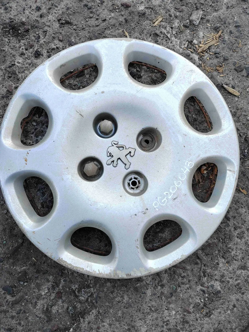 Колпак колесный Peugeot 206, 2003 г.