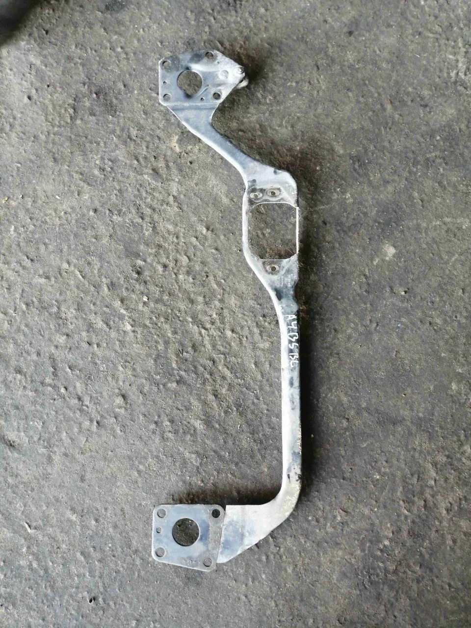 Балка под радиатор Audi A6, 1997 г.