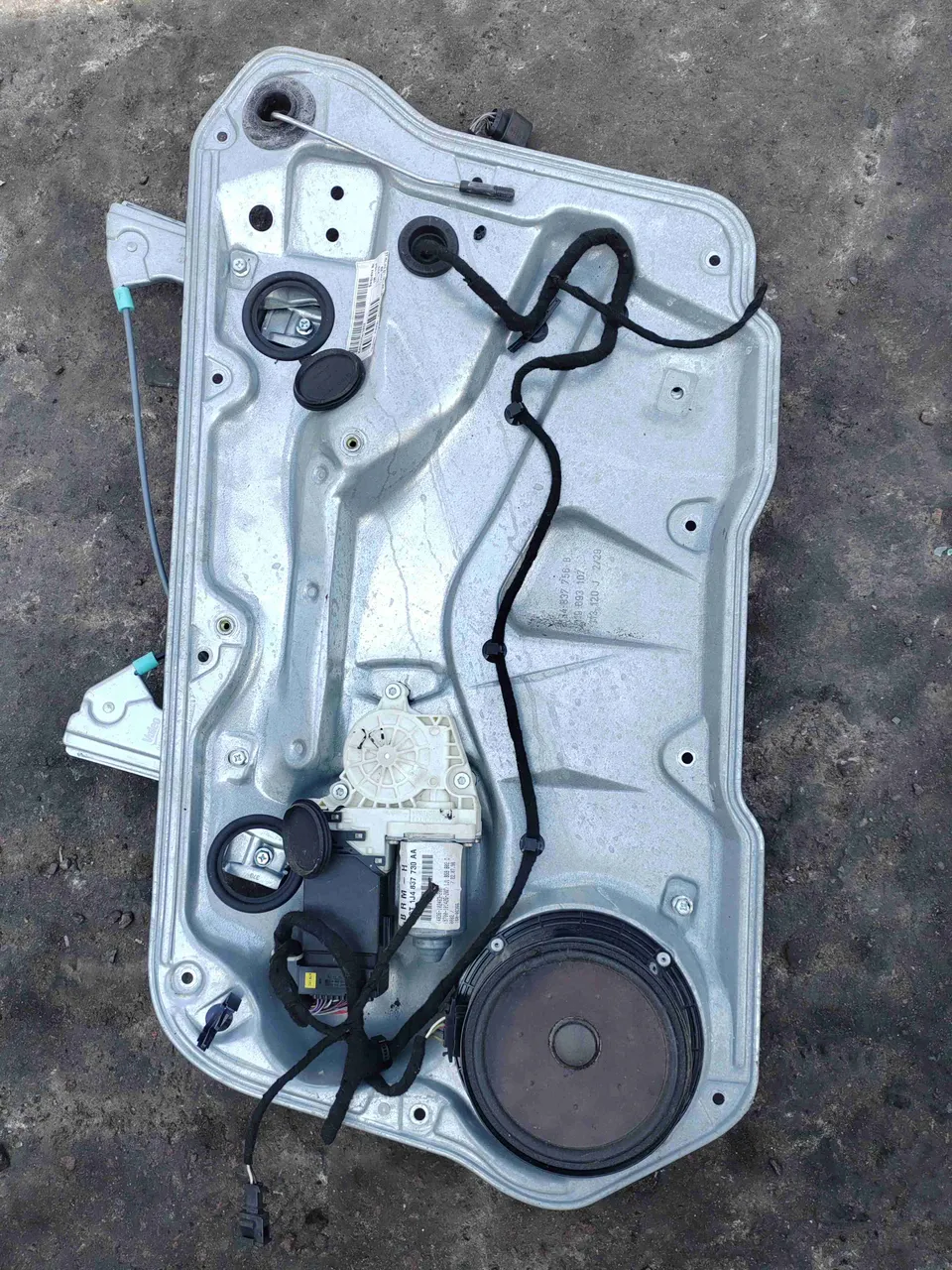 Стеклоподъемник электрический Volkswagen Golf, 1999 г.