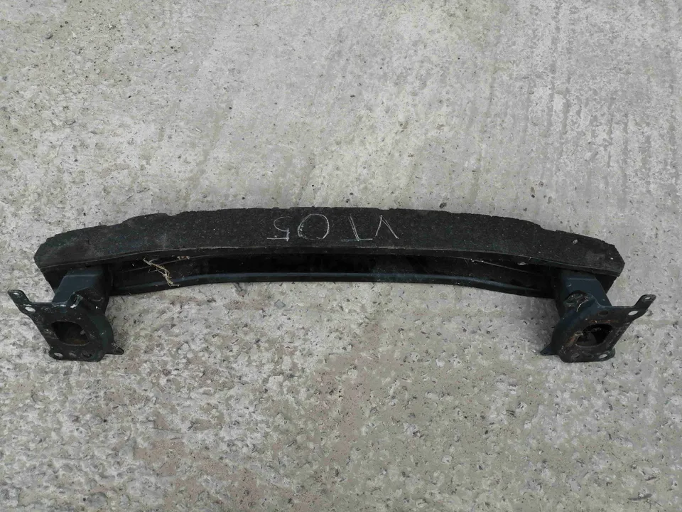 Усилитель бампера заднего Volkswagen Touran, 2005 г.