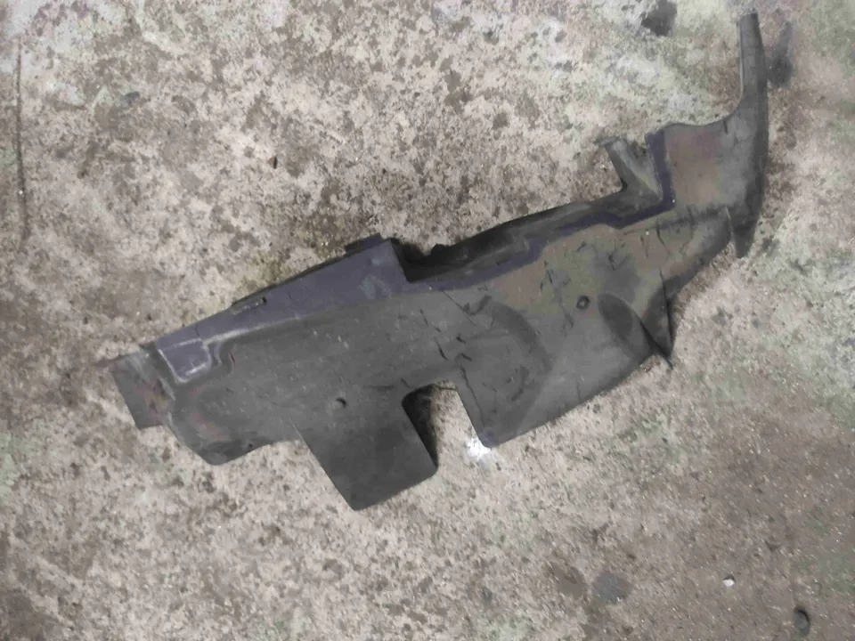 Воздуховод Audi A4, 2000 г.
