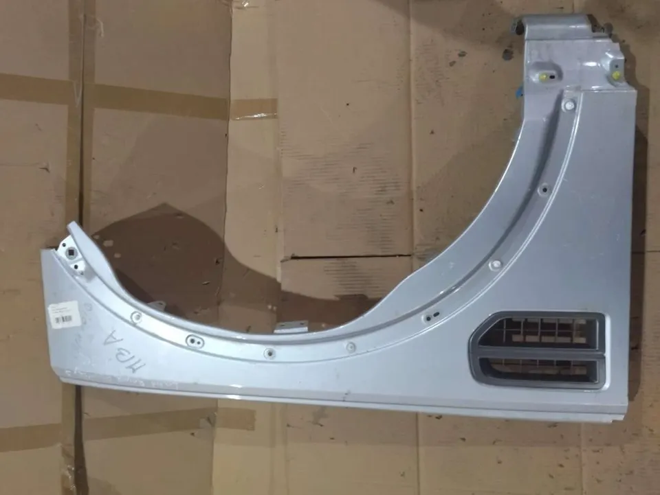 Крыло переднее левое Land Rover Discovery, 2007 г.