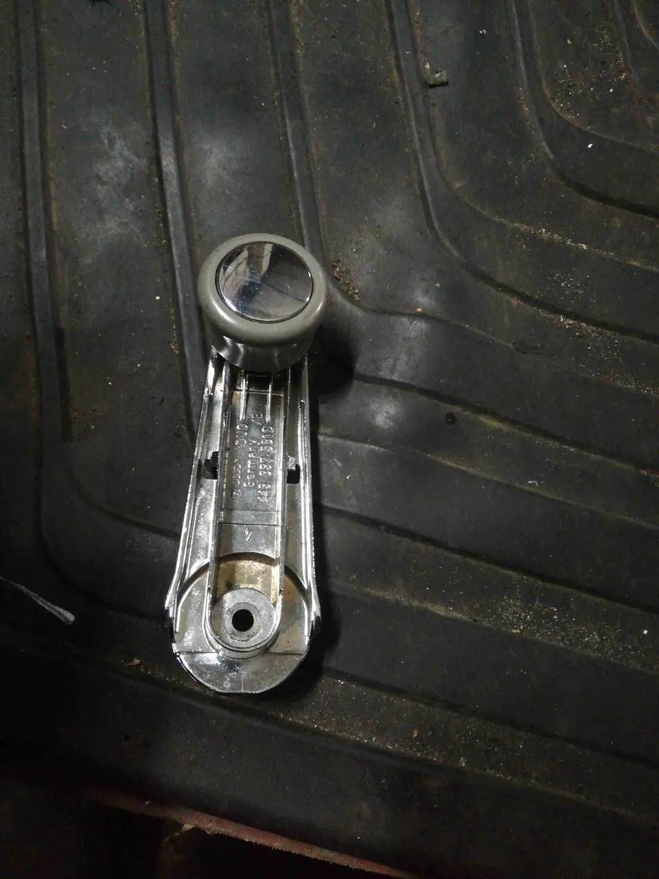 Ручка стеклоподъемника Audi A4, 1999 г.