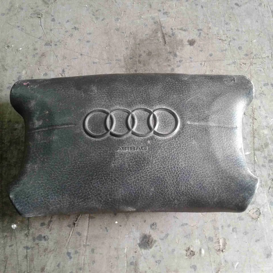Подушка безопасности Audi A4, 1998 г.