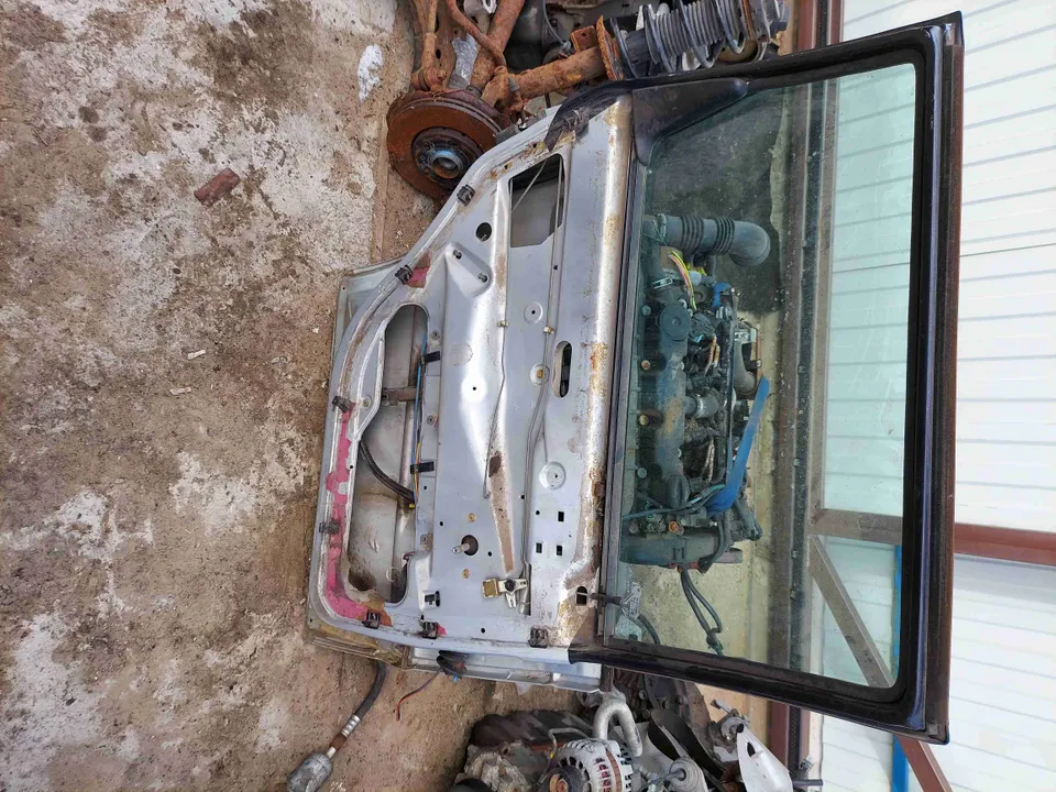 Дверь задняя левая Volkswagen Passat, 1992 г.