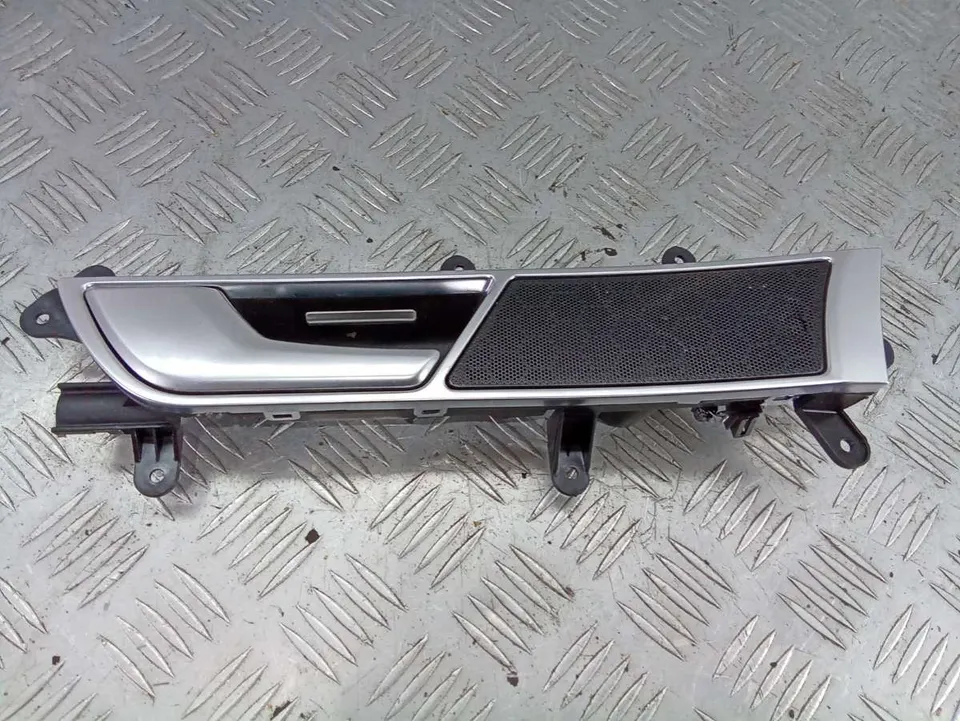 Ручка внутренняя передняя левая Audi A6, 2005 г.