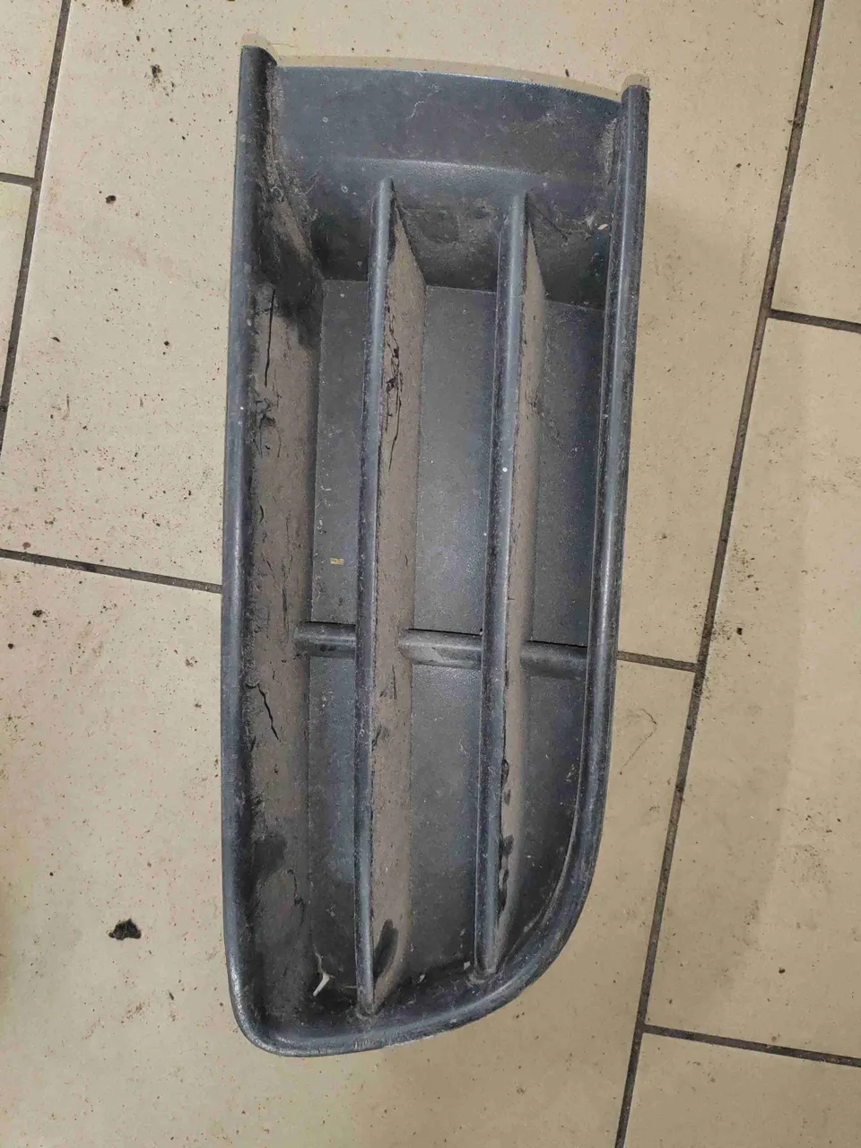 Заглушка (решетка) в бампер Volkswagen Polo, 2003 г.