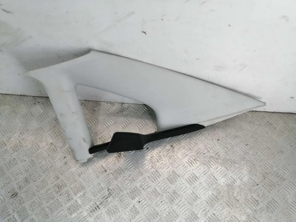 Обшивка стойки задней правой Volkswagen Passat, 2001 г.
