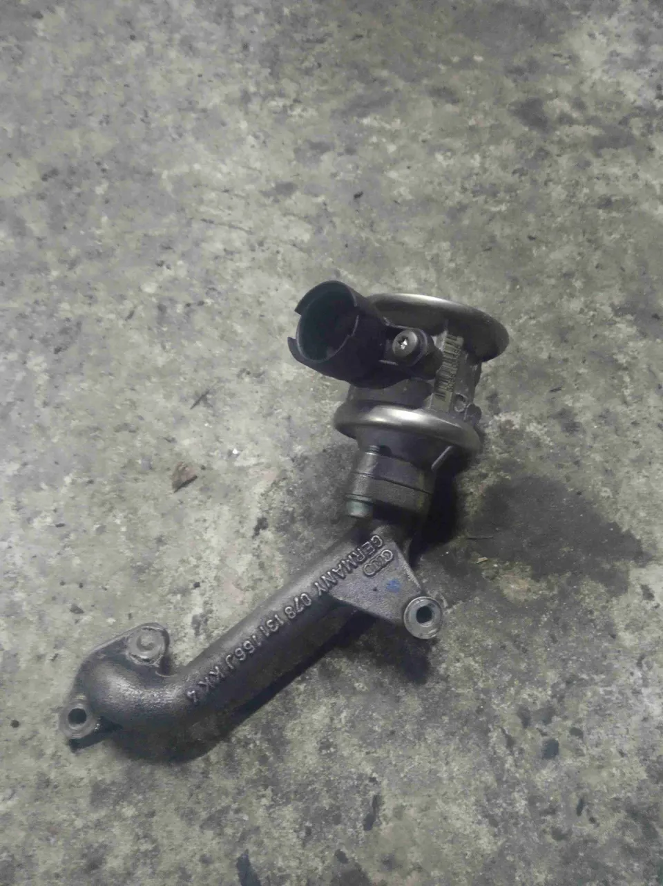 Клапан EGR Audi A6, 1999 г.