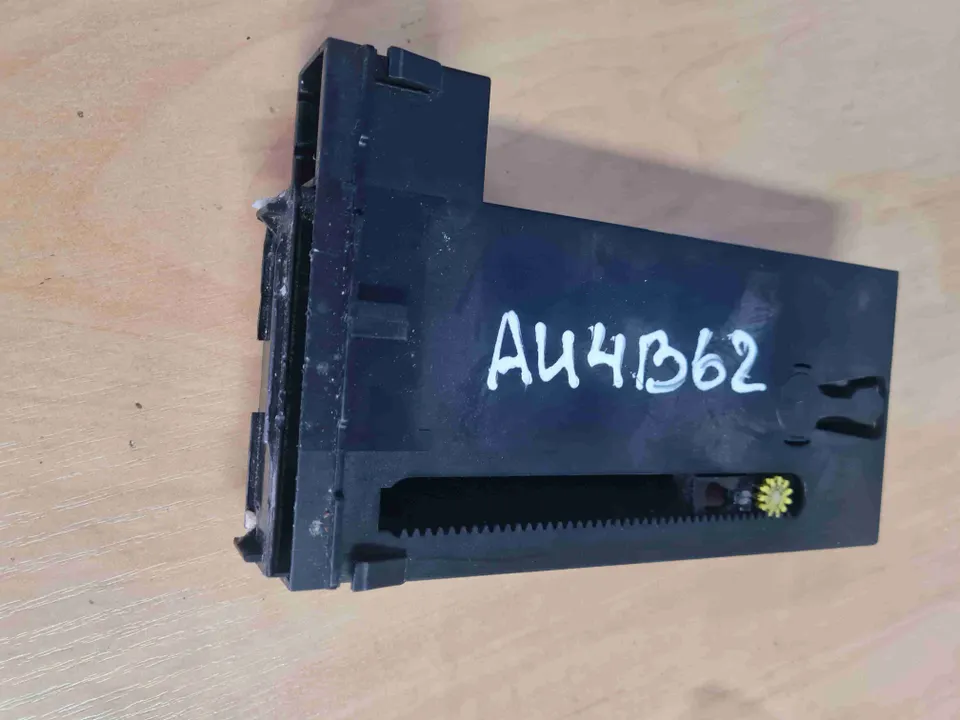 Бардачок Audi A4, 2002 г.