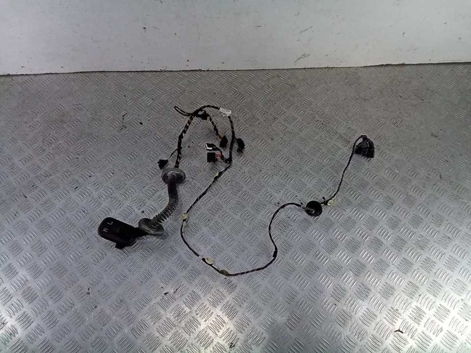 Проводка двери передней левой Volkswagen Touareg, 2005 г.