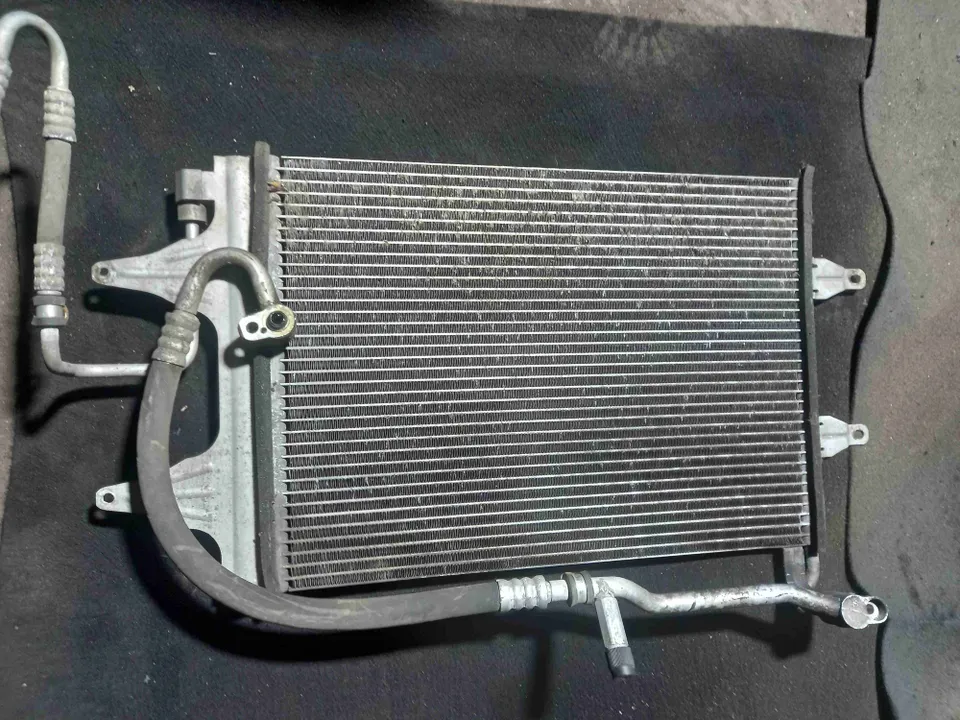 Радиатор кондиционера Volkswagen Polo, 2005 г.