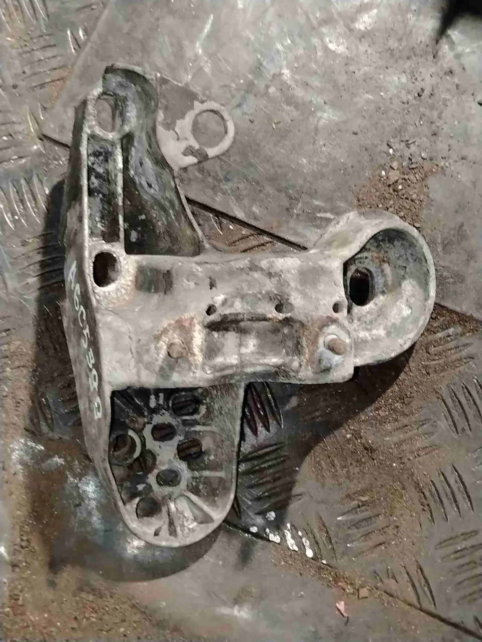 Кронштейн стабилизатора Audi A6, 1999 г.