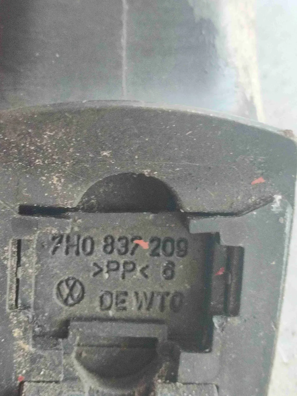 Ручка наружная передняя левая Volkswagen Transporter, 2006 г.