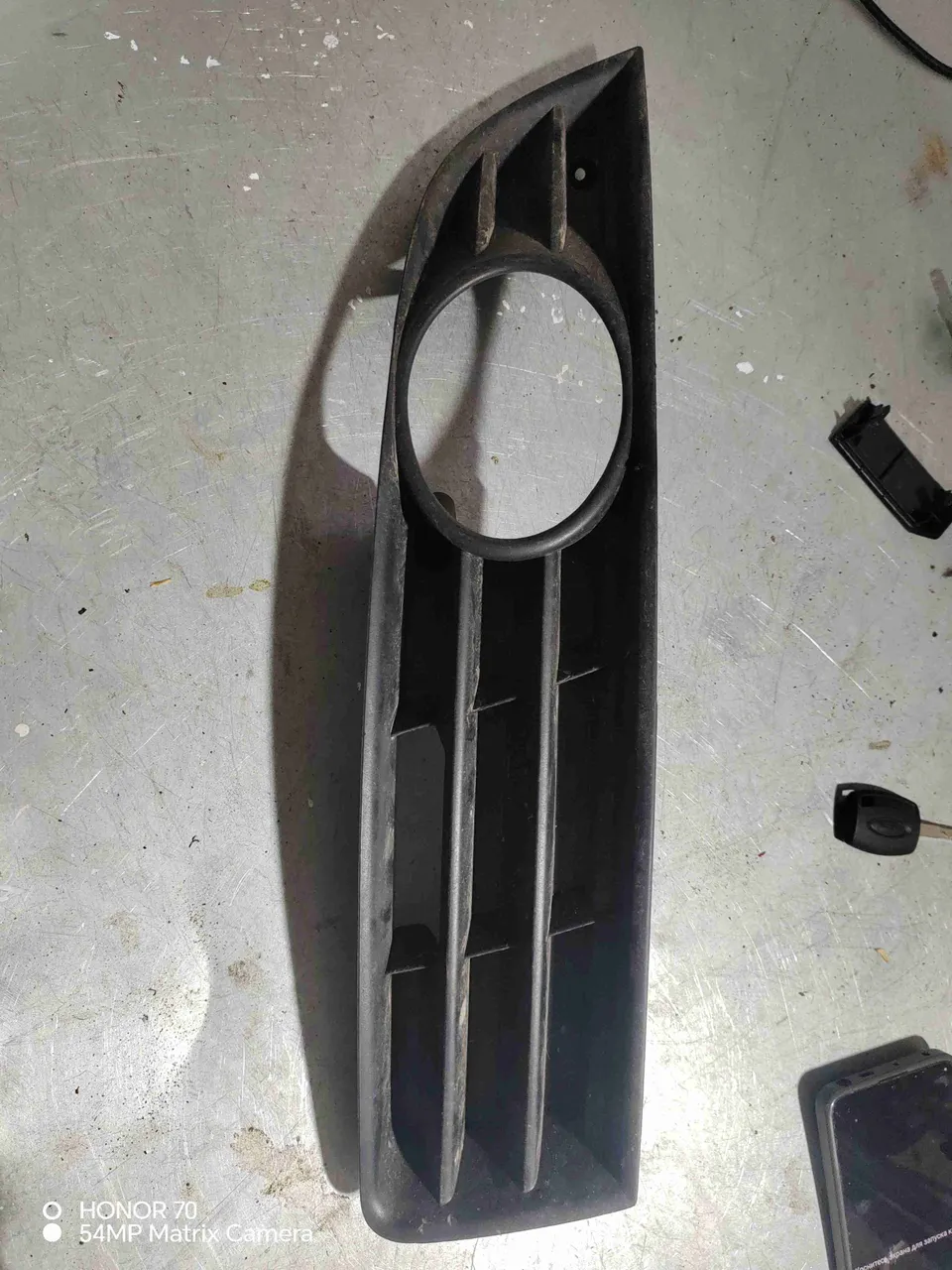 Заглушка (решетка) в бампер Volkswagen Passat, 2008 г.