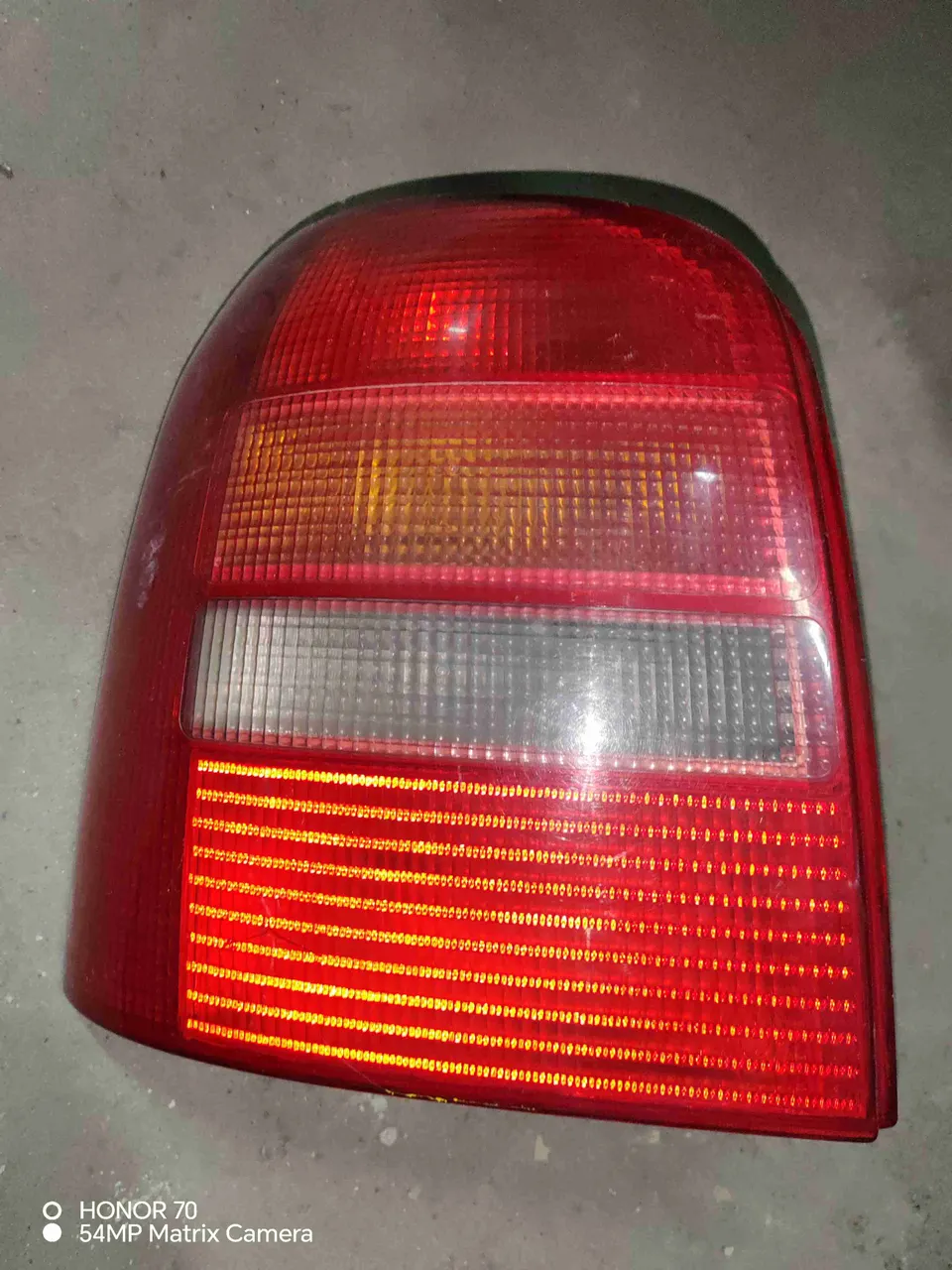 Фонарь задний левый Audi A4, 1999 г.